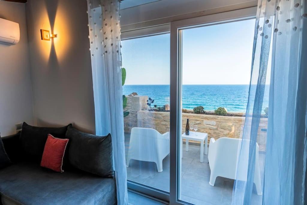 Zefyros Suite , Seafront Retreat ! Panormos  Екстер'єр фото