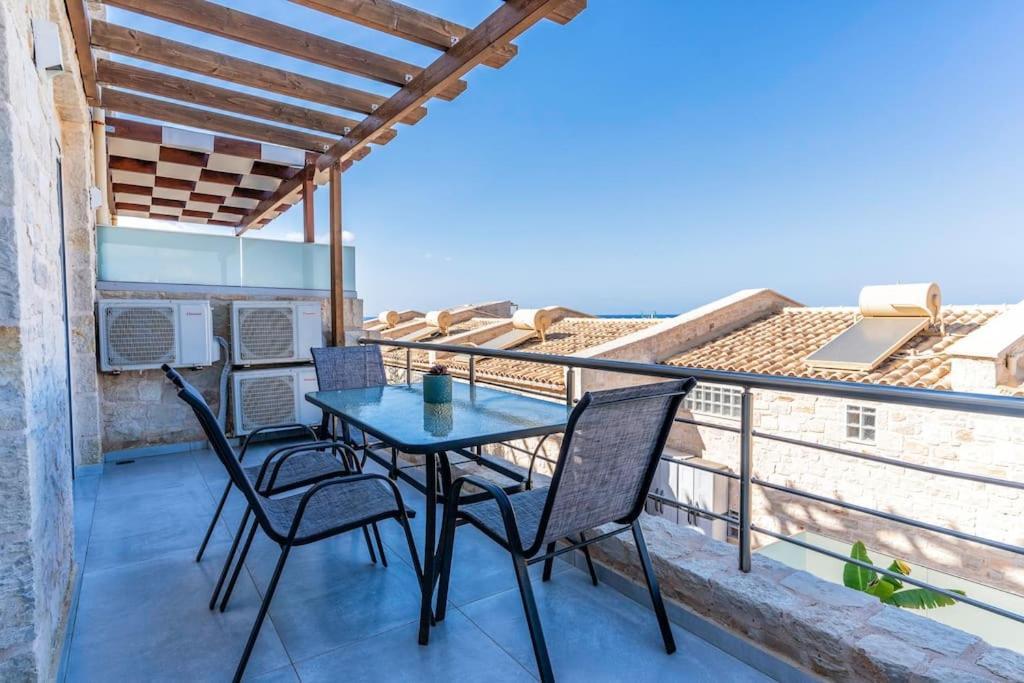 Zefyros Suite , Seafront Retreat ! Panormos  Екстер'єр фото